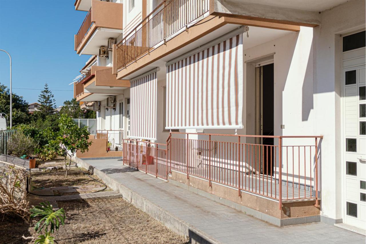 Seashore House - Appartamento A 100 Mt Dal Mare Villafranca Tirrena Buitenkant foto